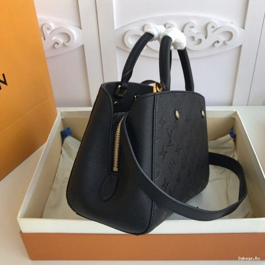 MONTAIGNE BB VUITTON LOUIS 0223